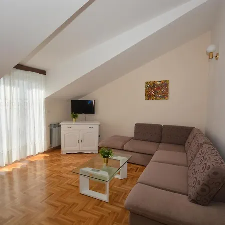 Kamen Kuca Vendégház