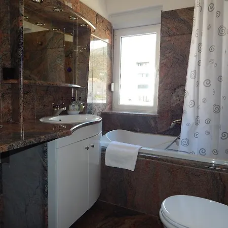 Guest house Kamen Kuca 3*