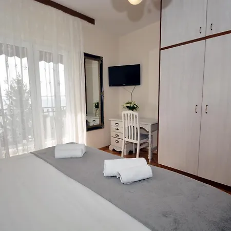 Guest house Kamen Kuca