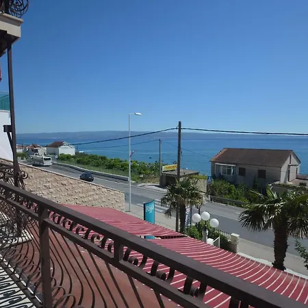 Kamen Kuca Guest house Podstrana