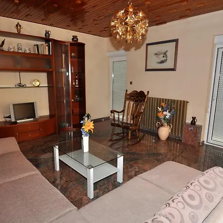 Guest house Kamen Kuca