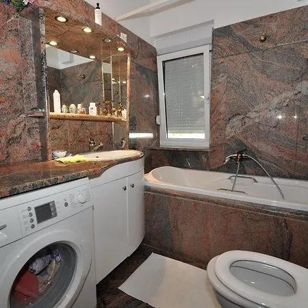 Guest house Kamen Kuca